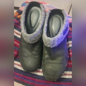 Luxe Knit Merrell Clogs Size 7